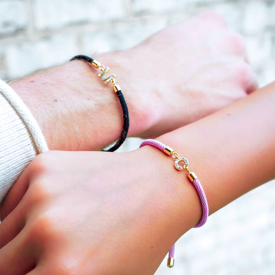 Pulseira unissexo com corda ajustável e letra inicial - Halimah