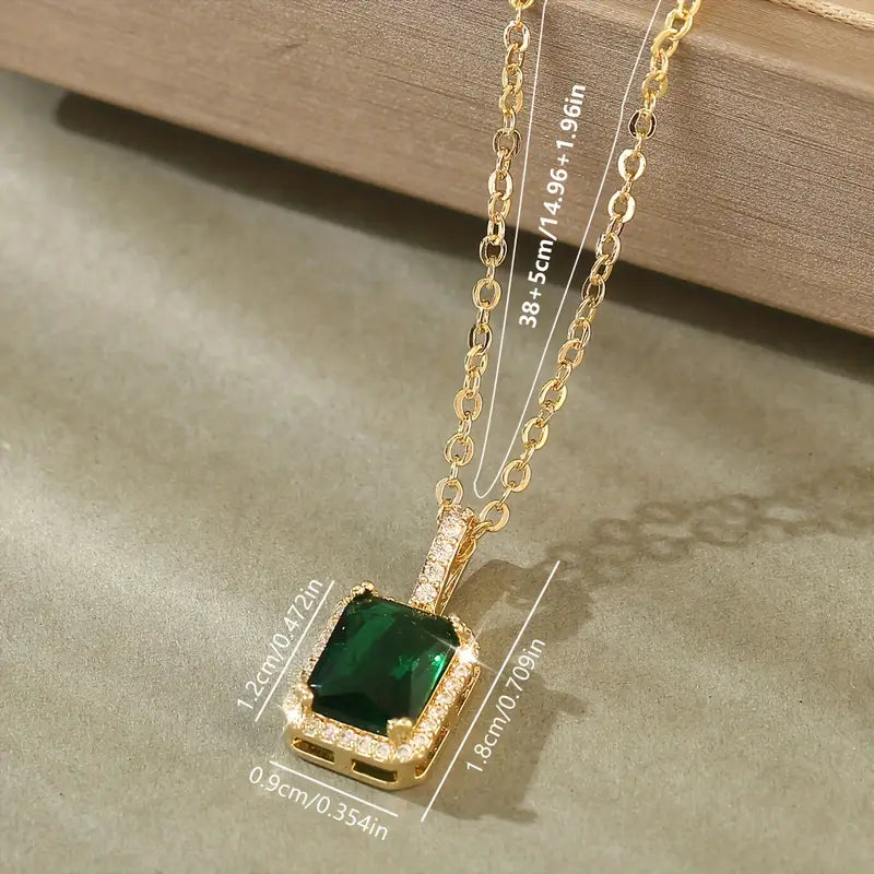 Colar em ouro com pendente retangular verde - Elanora