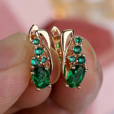 Brincos em ouro com pedras ovais verdes - Loredana