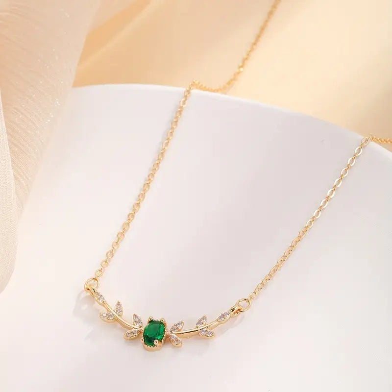 Colar em ouro com pendente em cristal verde - Liorna