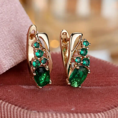 Brincos em ouro com pedras ovais verdes - Loredana