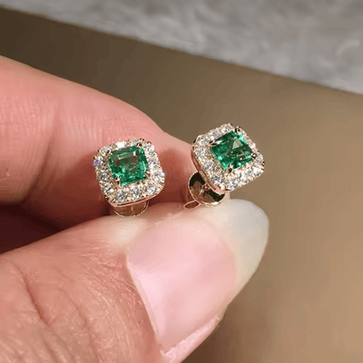 Brincos em ouro com pedra quadrada verde - Clarissa