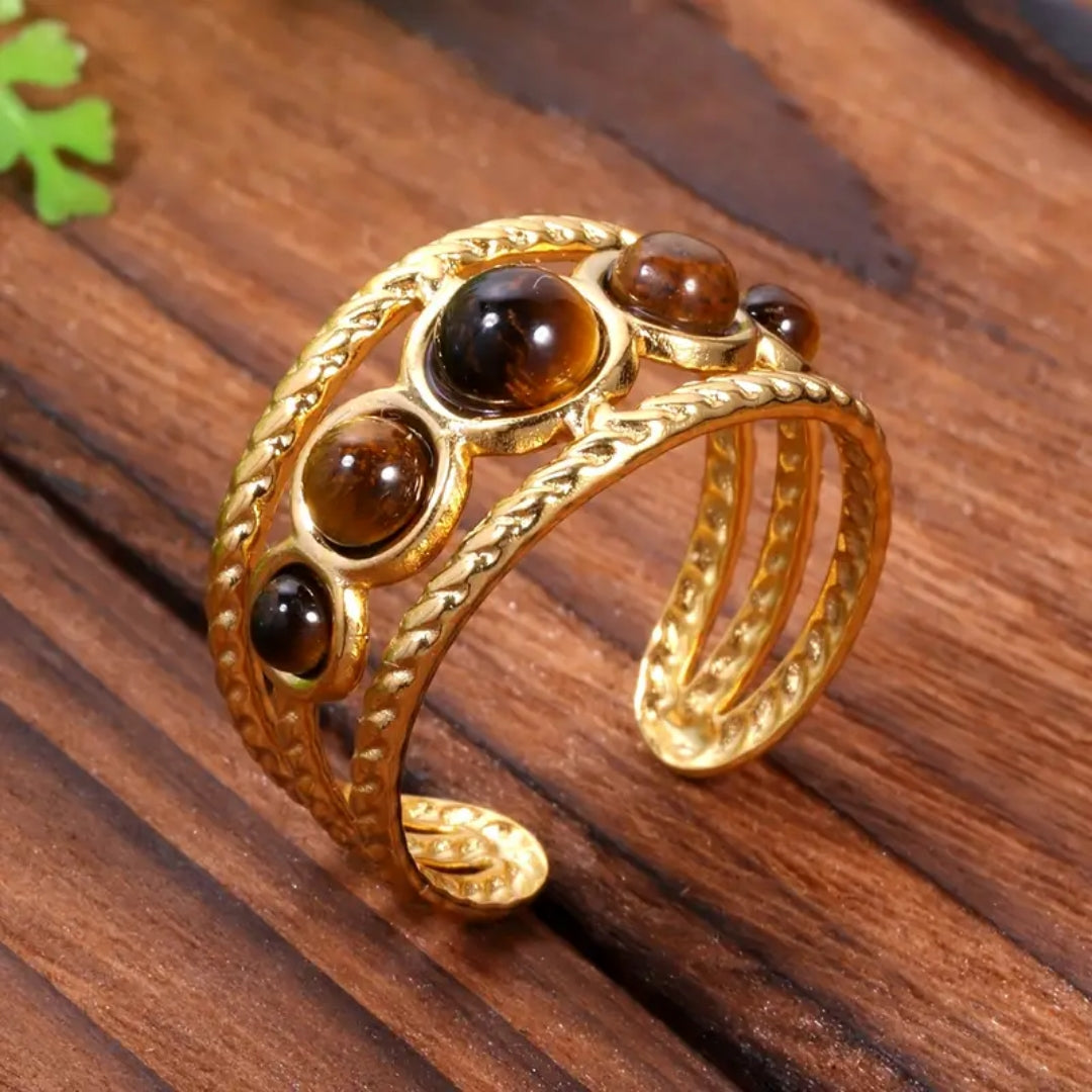 Anel ajustável com pedra olho de tigre dourada - Kaia