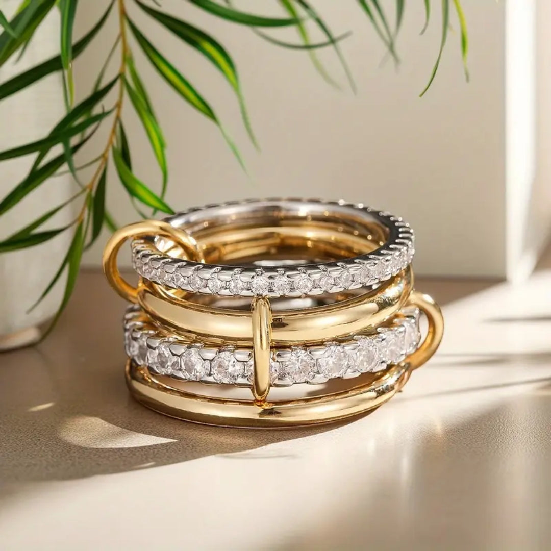 Anel elegante com zircônia e ouro em camadas - Ivy