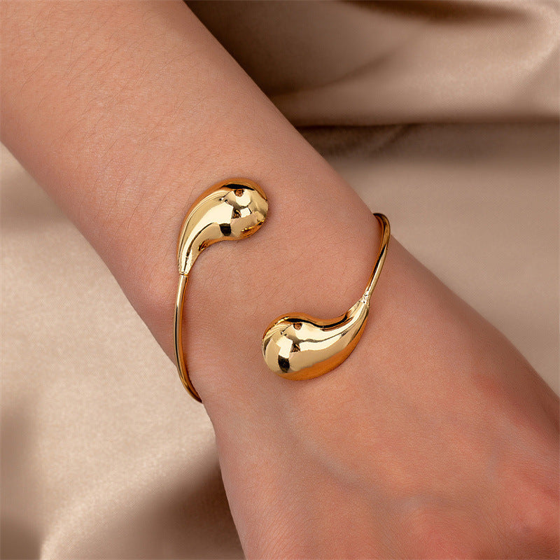 Pulseira minimalista para mulher com gota cintilante - Lunaria