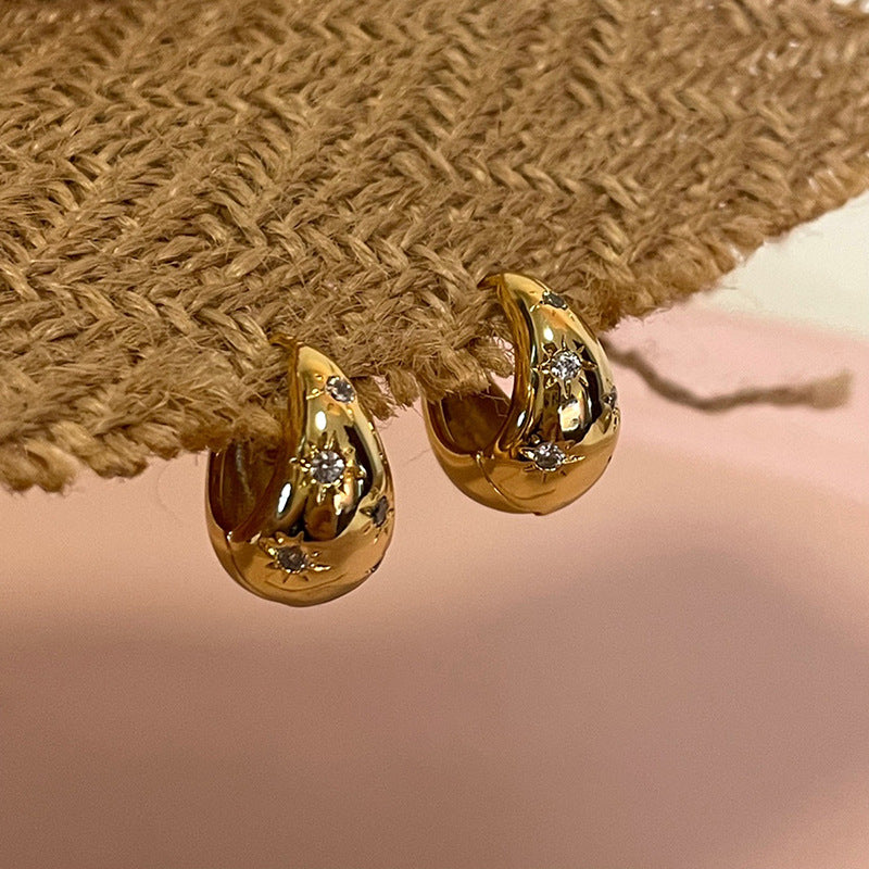 Brincos de argola com cúpula estrelada - Iolanda