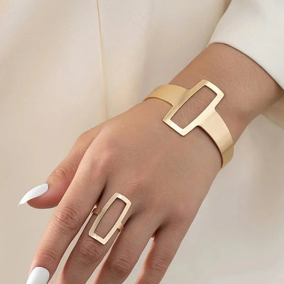 Conjunto de pulseira e anel geométricos - Liana