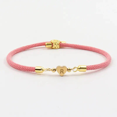 Pulseira com corda ajustável e pingente de coração com iniciais - Arianna