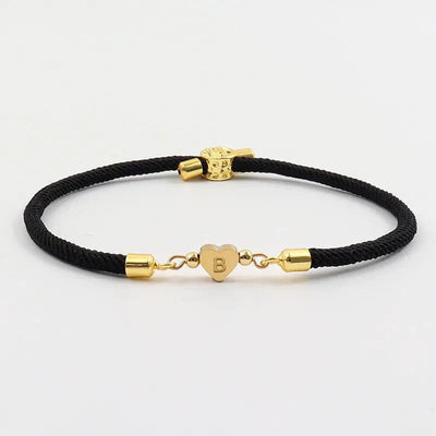 Pulseira com corda ajustável e pingente de coração com iniciais - Arianna