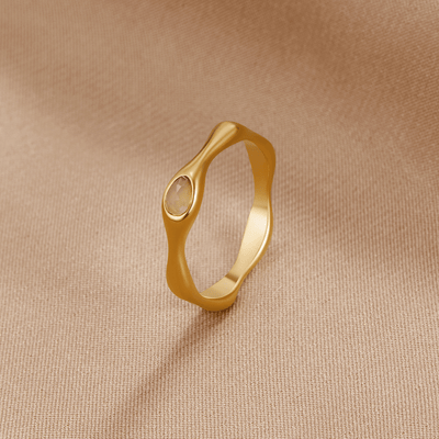 Anel para mulher onda fina em ouro – Donatella
