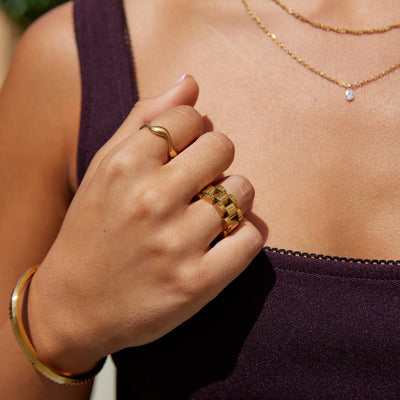 Colar para mulher com corrente robusta em ouro – Liora