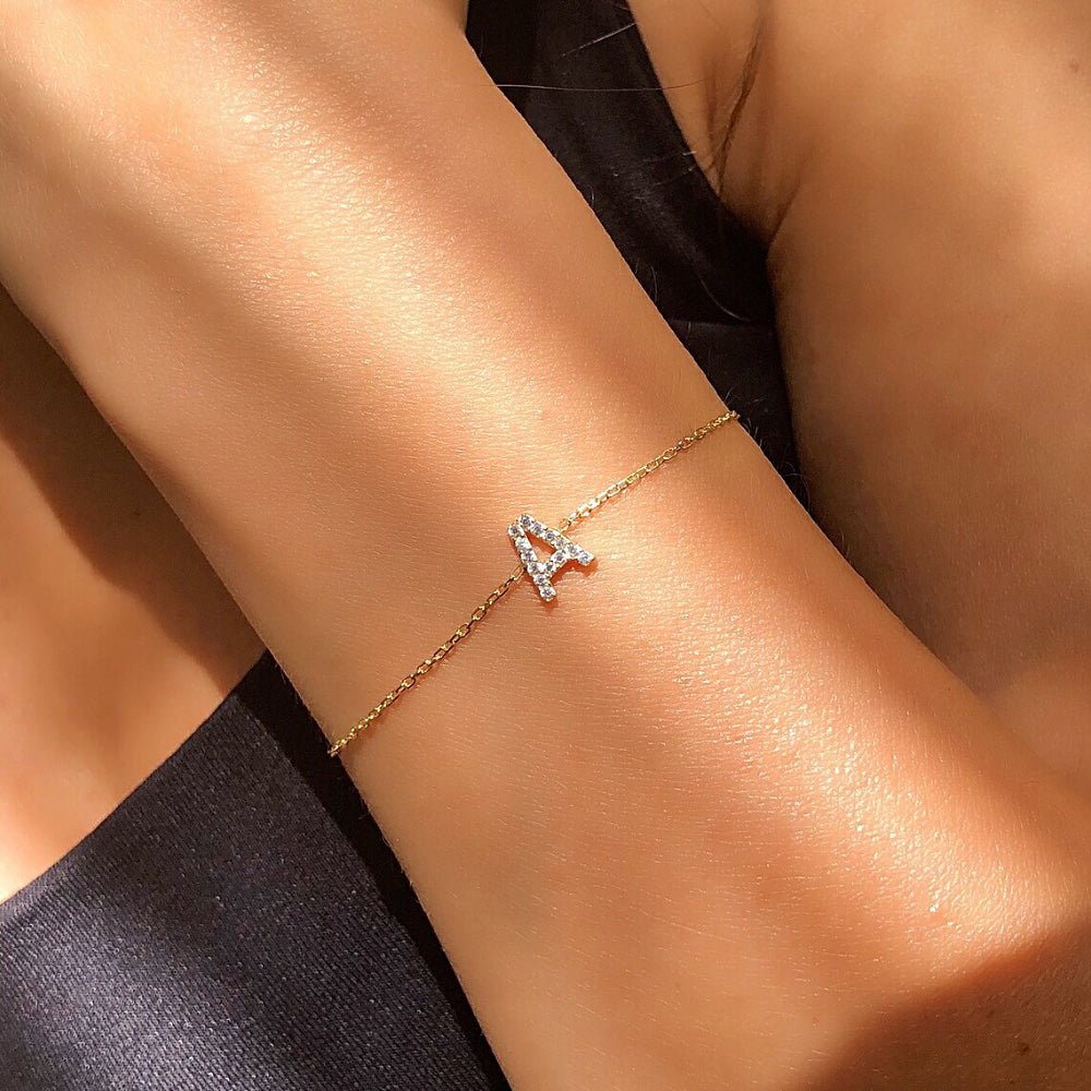 Pingente de iniciais com zircões para pulseira ou colar - Beatrice