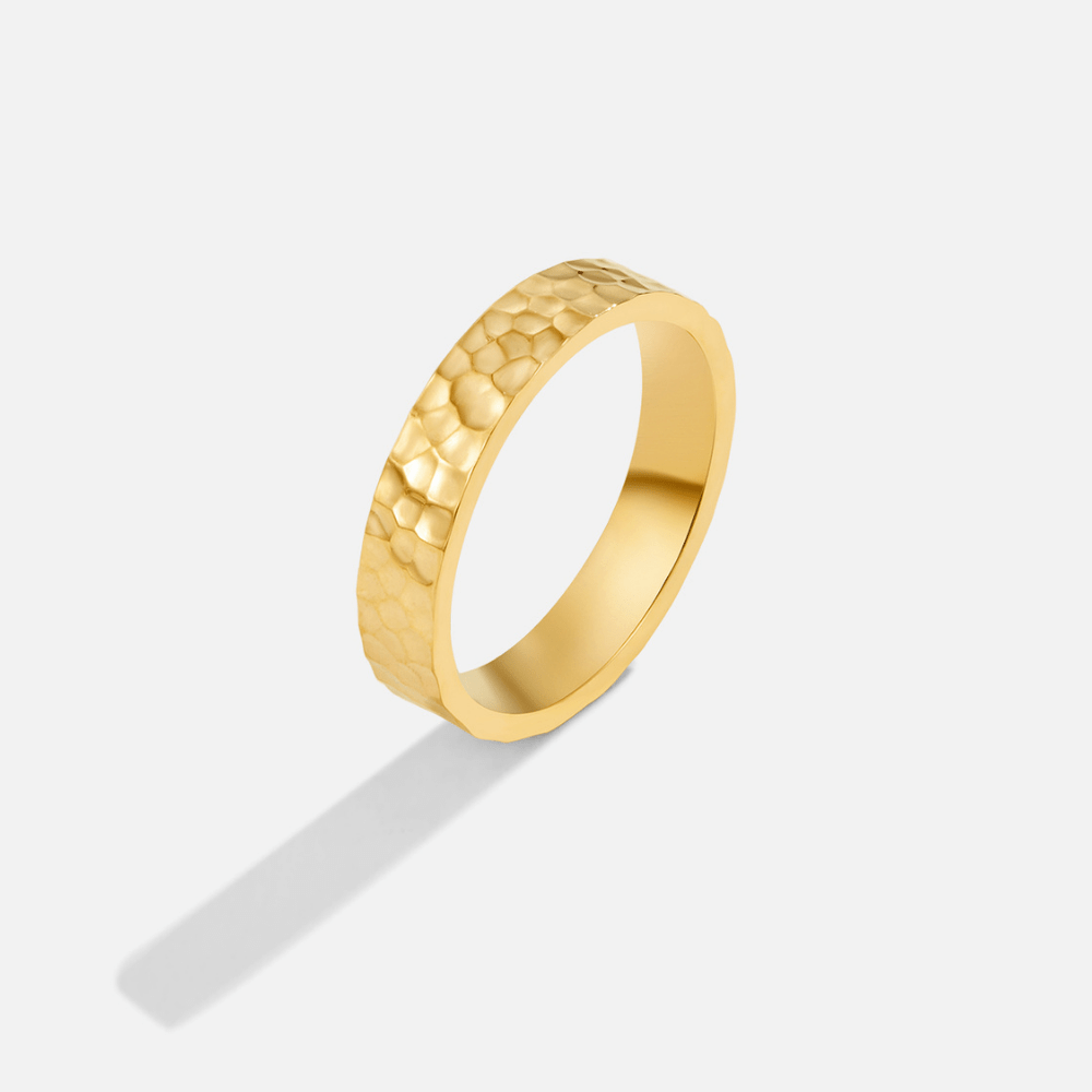 Anel para mulher em ouro – Carmo