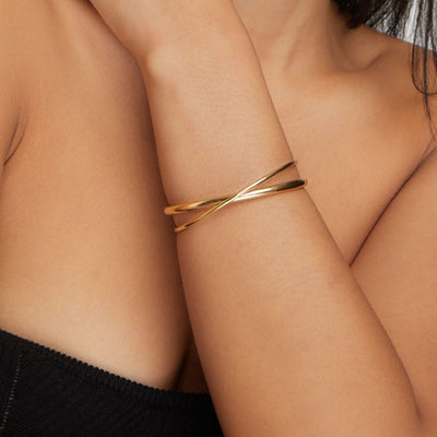 Pulseira aberta rígida com linhas entrançadas - Winona