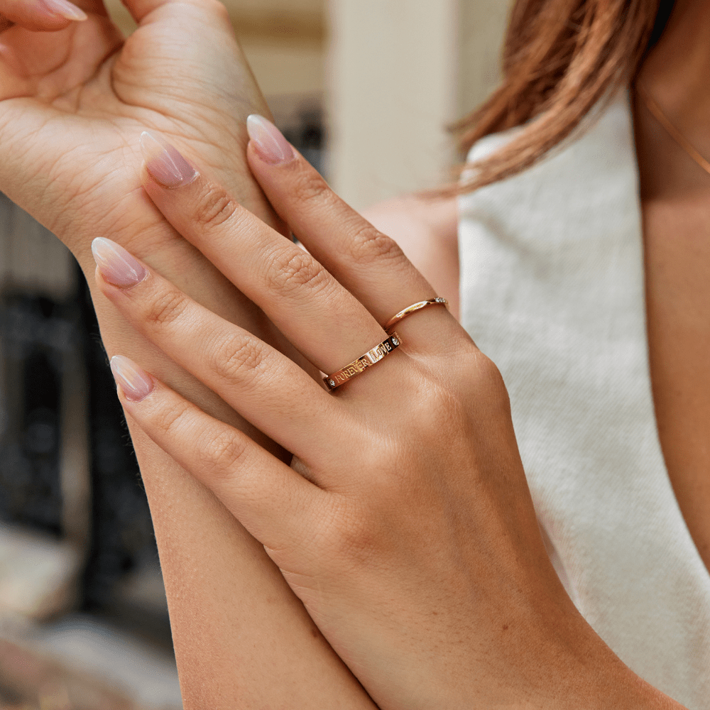 Anel para mulher com cristais em ouro – Stella