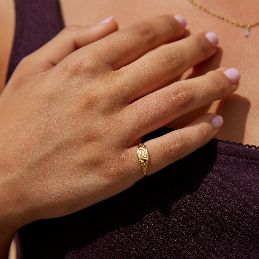 Anel para mulher em ouro – Helena