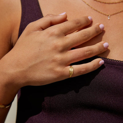 Anel para mulher em ouro – Helena