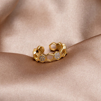 Anel para mulher com cristais em ouro – Carla