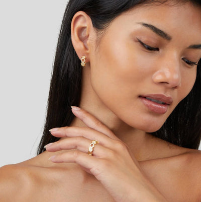 Anel para mulher com cristais em ouro – Carla