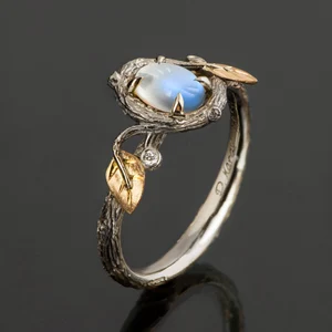 Anel fino Moonstone Branch - Bia
