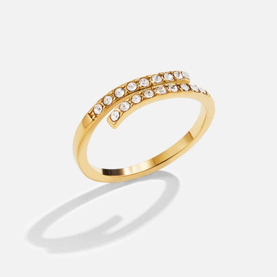 Anel para mulher com cristais em ouro – Elvira
