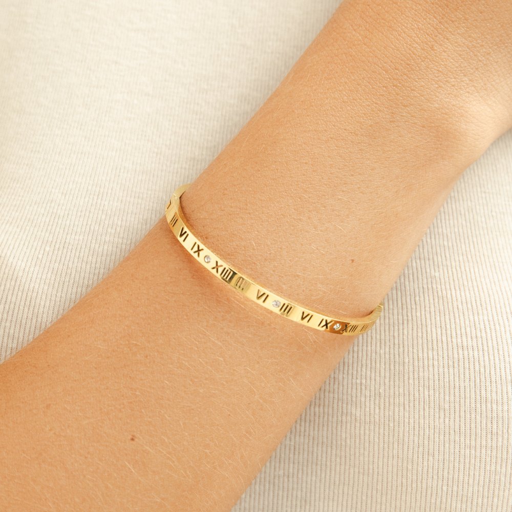 Pulseira rígida com algarismos romanos - Daphne
