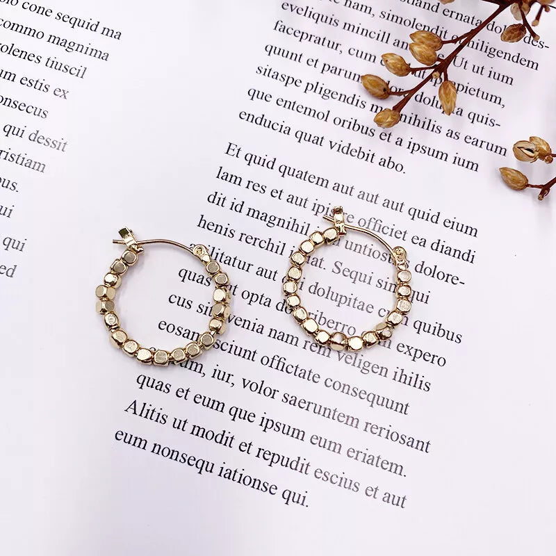Brincos de argola com círculos brilhantes - Celestine