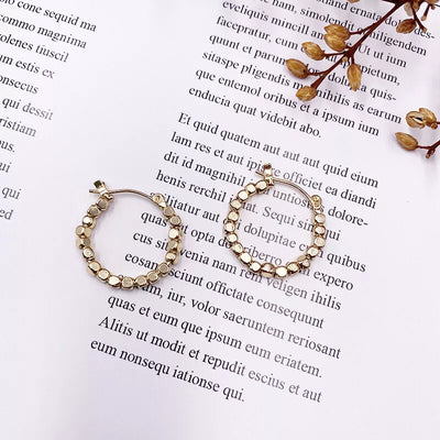 Brincos de argola com círculos brilhantes - Celestine