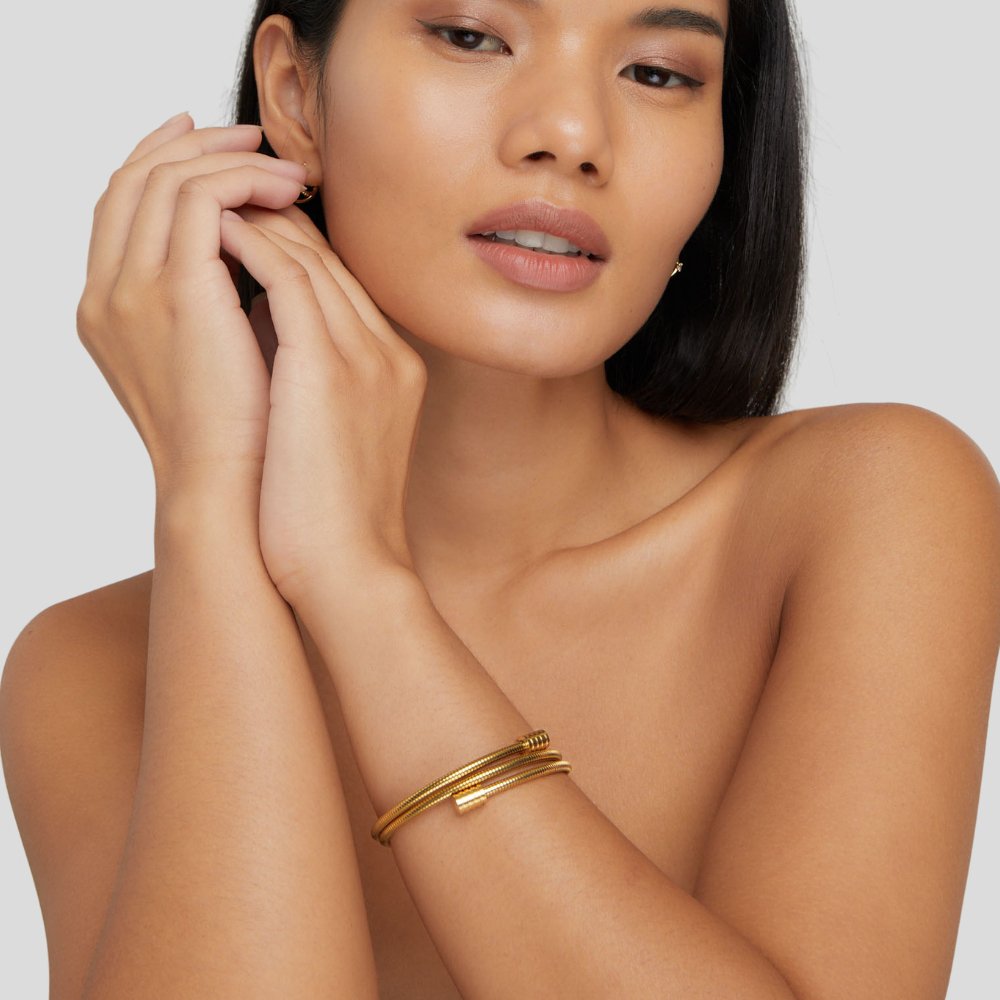 Pulseira rígida em espiral com design moderno - Donatella