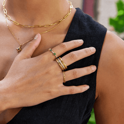 Anel para mulher com cristais em ouro – Virgínia